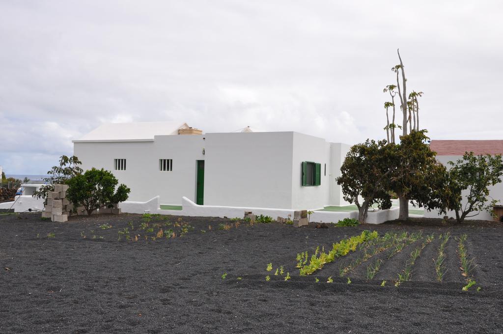 Гостевой дом La Casita De Mari Carmen Мала Экстерьер фото